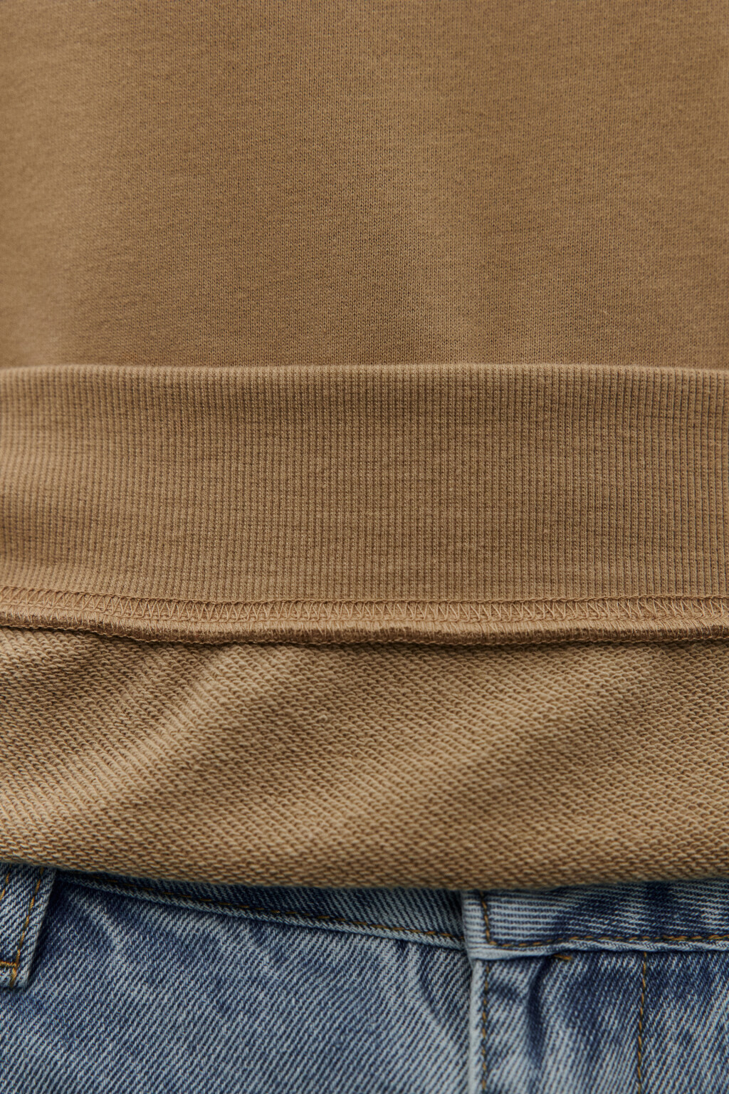 Свитшот из футера с нашивкой - цвет бежевый - 7