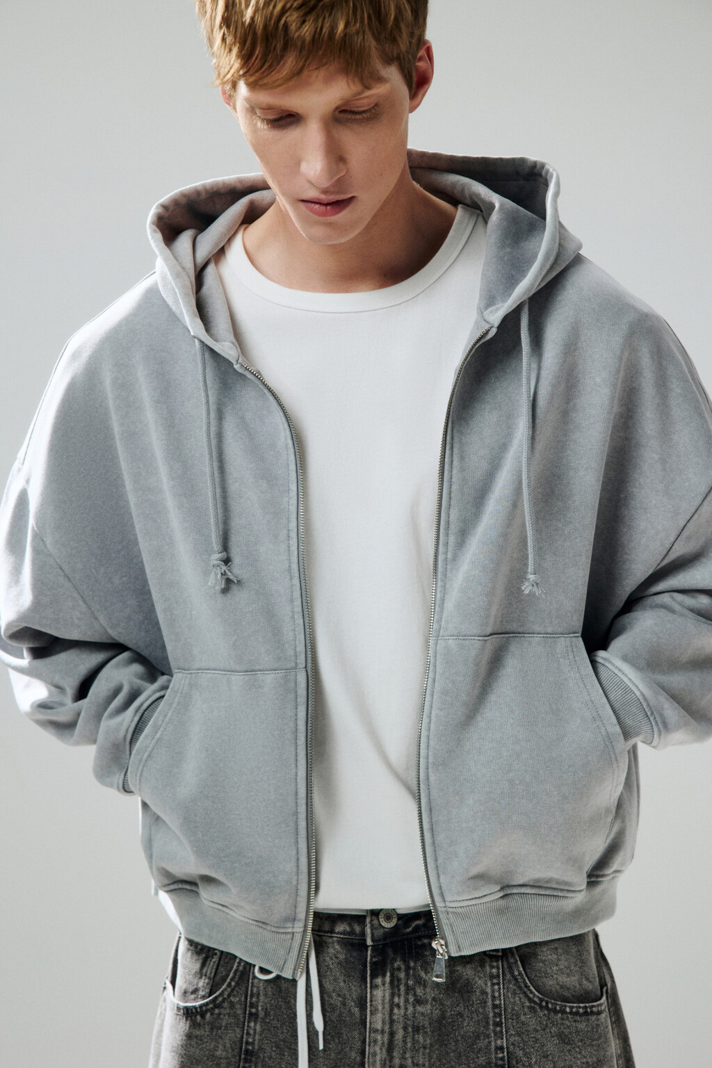 Худи-зипка из футера с вареным эффектом - цвет серый - 1