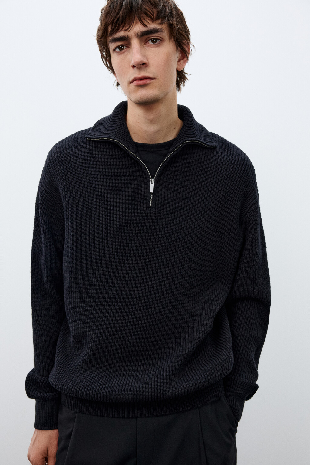 Свитер с воротником на молнии - цвет черный - 2