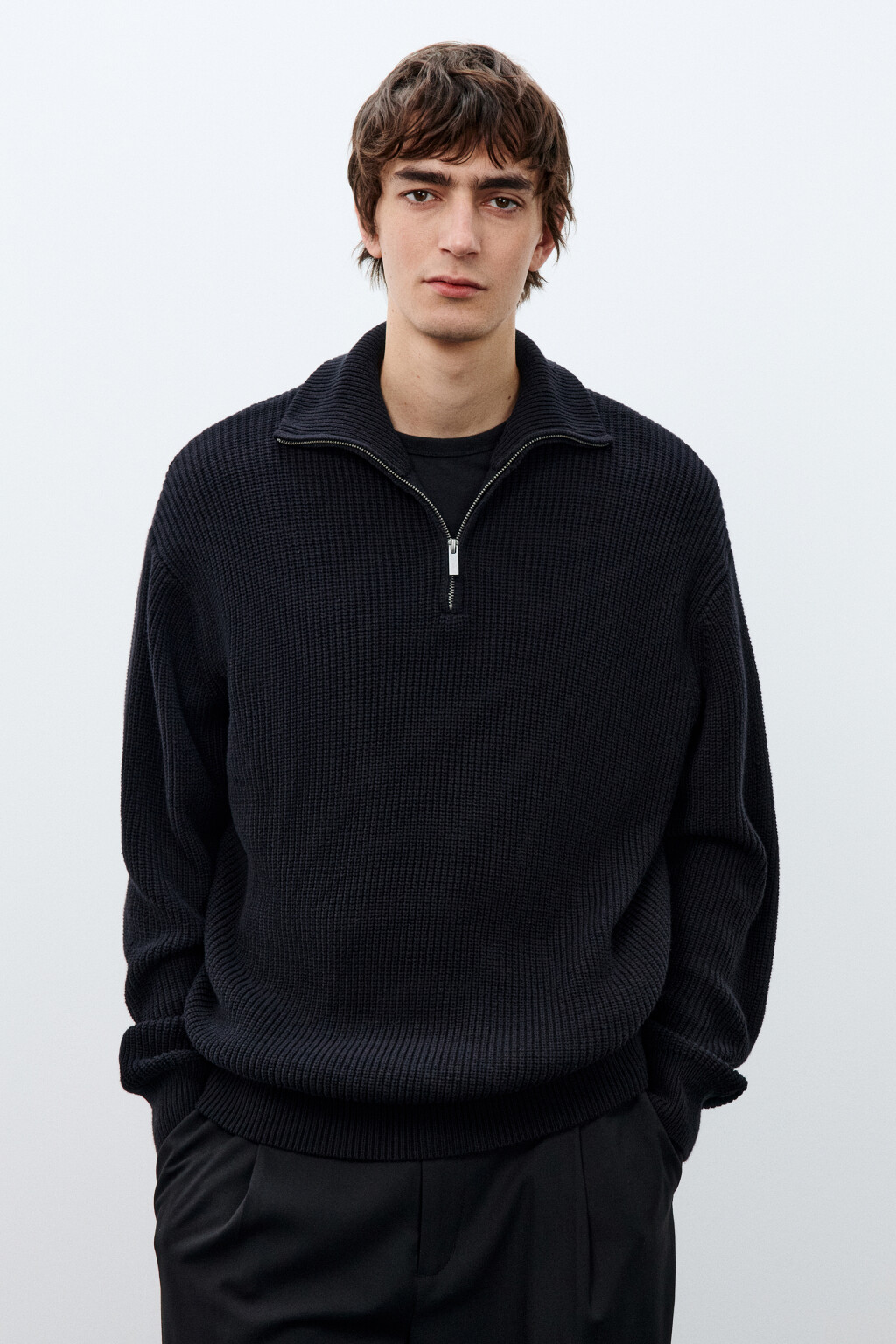 Свитер с воротником на молнии - цвет черный - 3