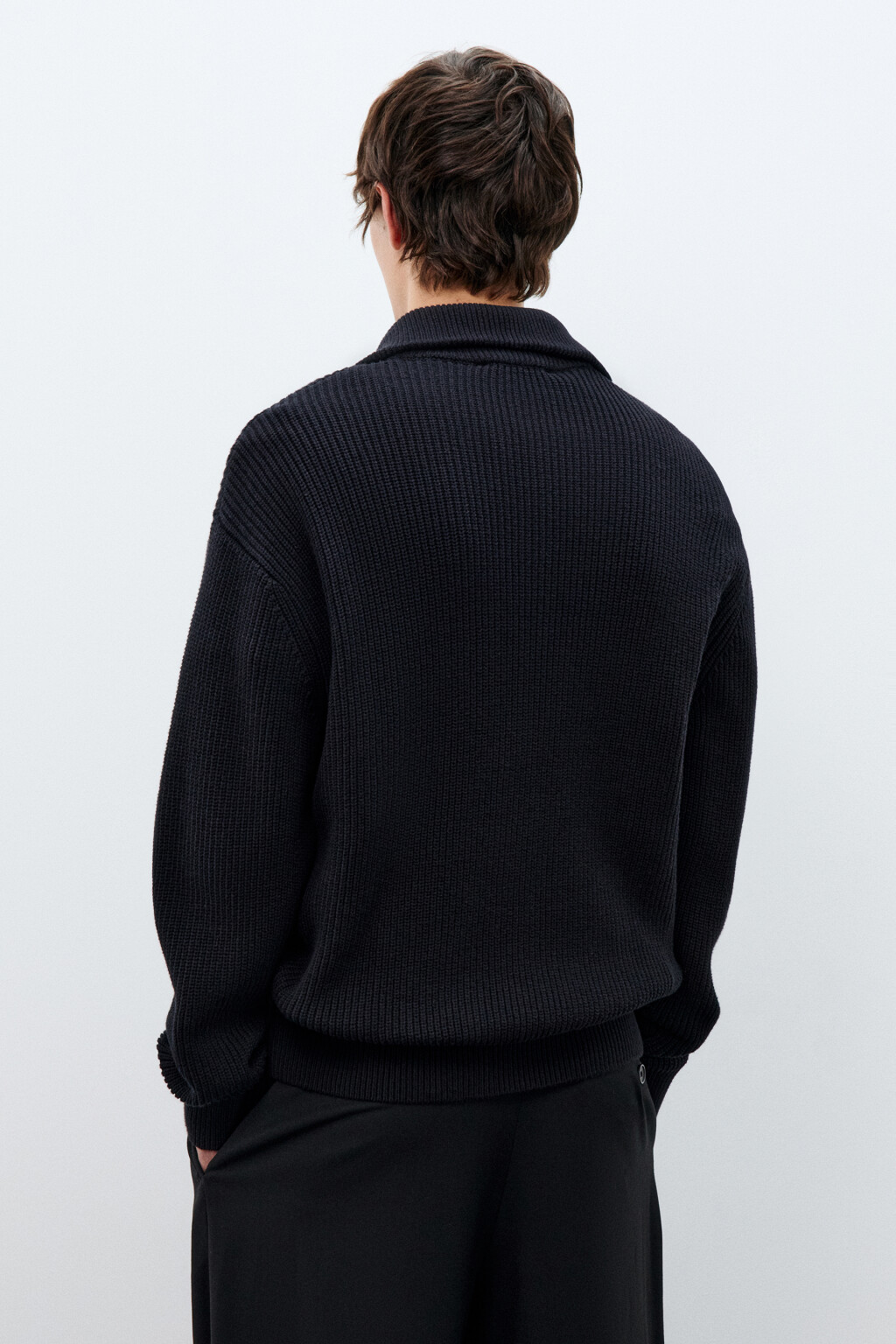 Свитер с воротником на молнии - цвет черный - 4