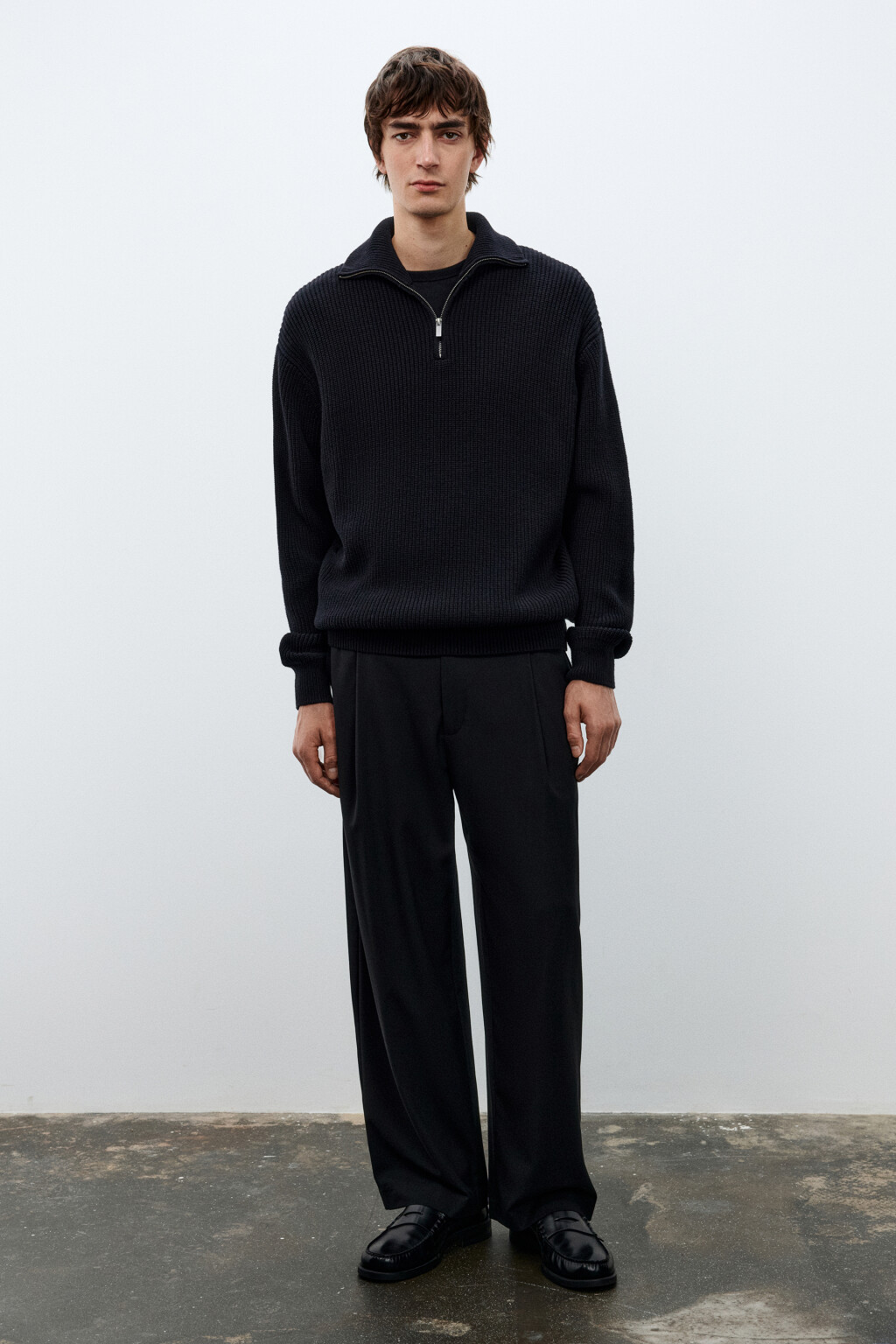 Свитер с воротником на молнии - цвет черный - 5