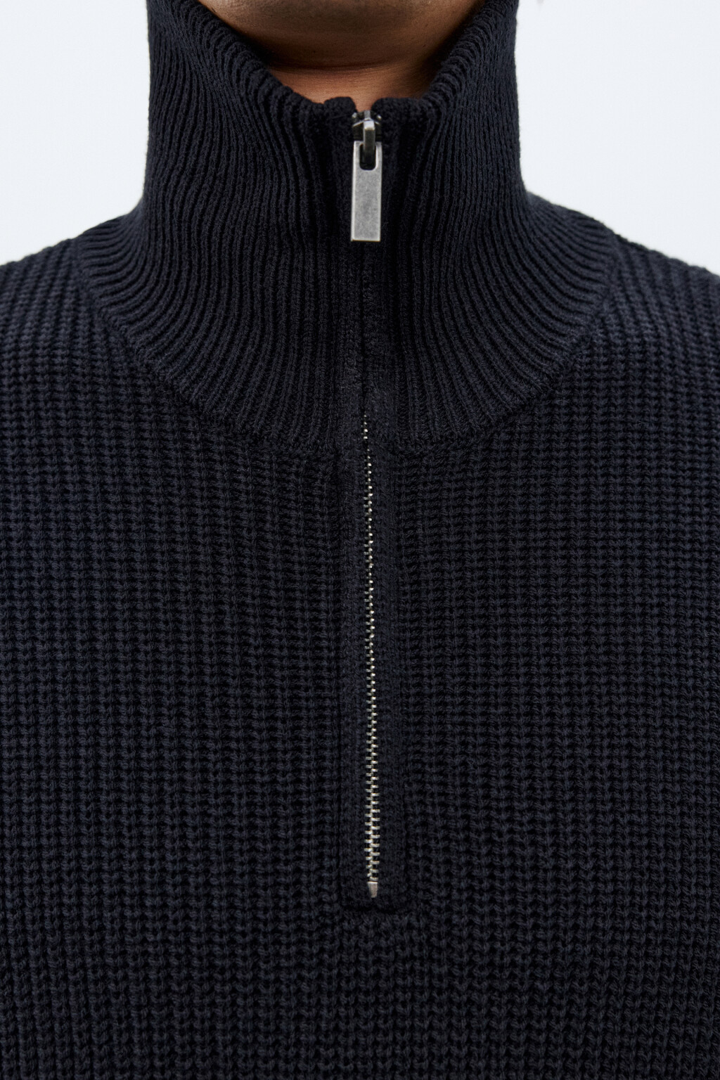 Свитер с воротником на молнии - цвет черный - 6