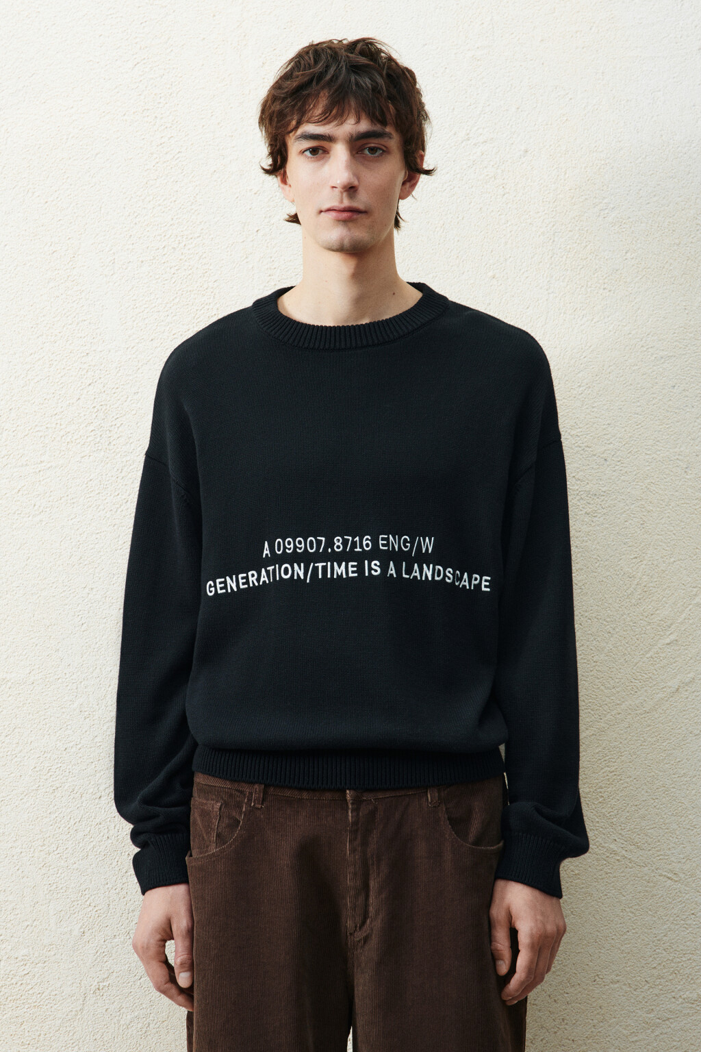 Джемпер вязаный с надписью - цвет черный - 2