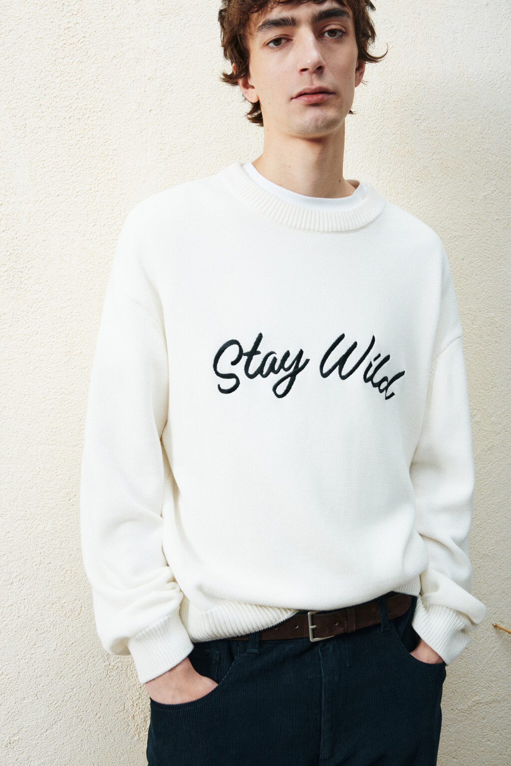 Джемпер вязаный с надписью - цвет белый - 2