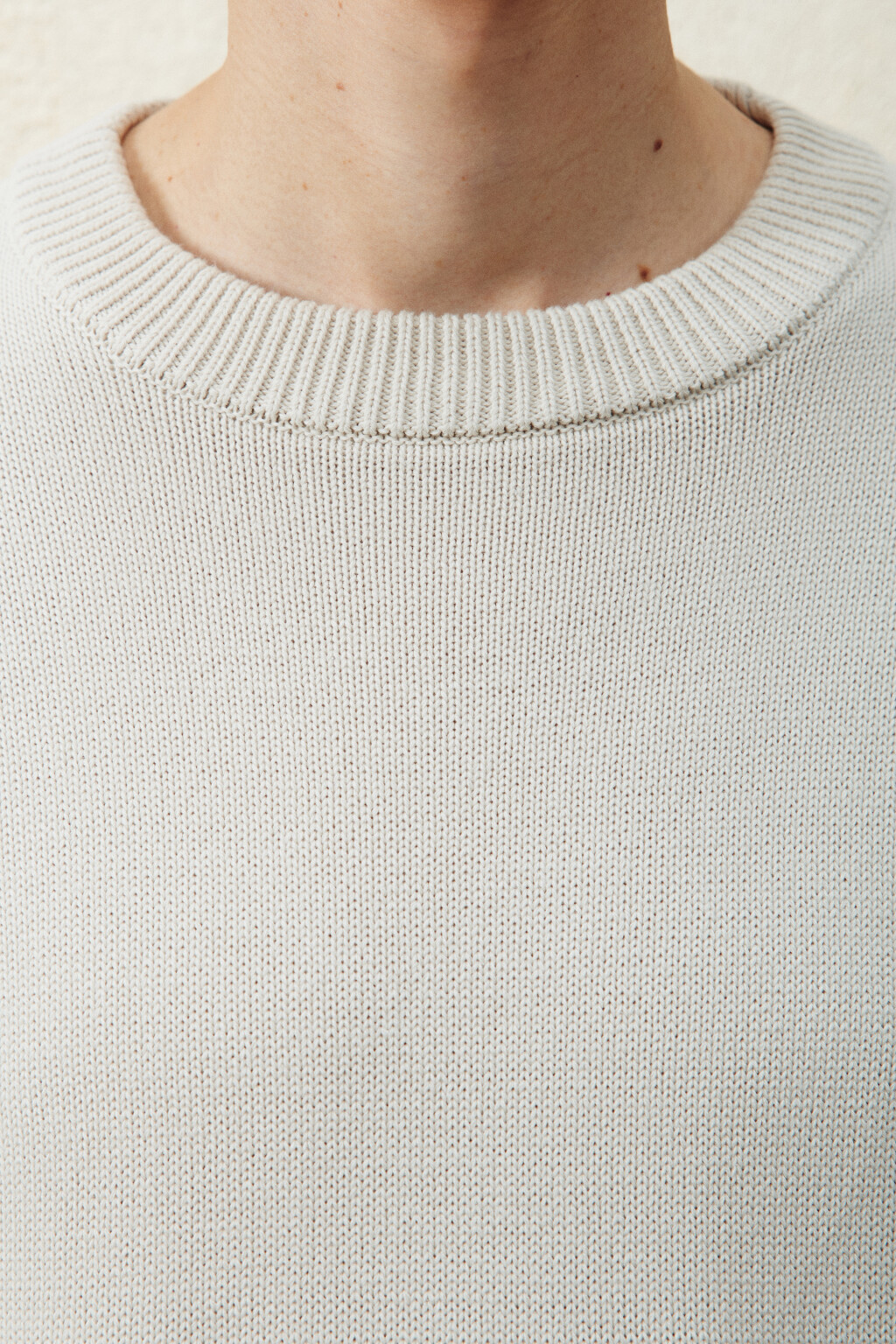 Джемпер вязаный с надписью - цвет бежевый - 6