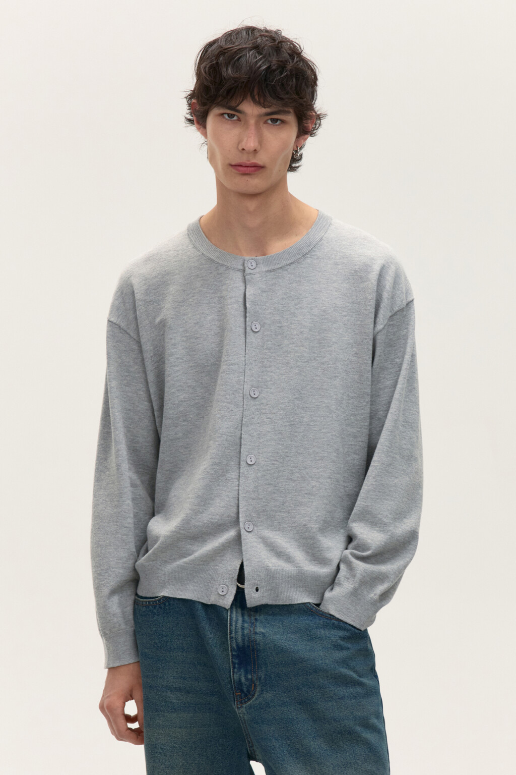 Кардиган трикотажный на пуговицах - цвет серый - 3