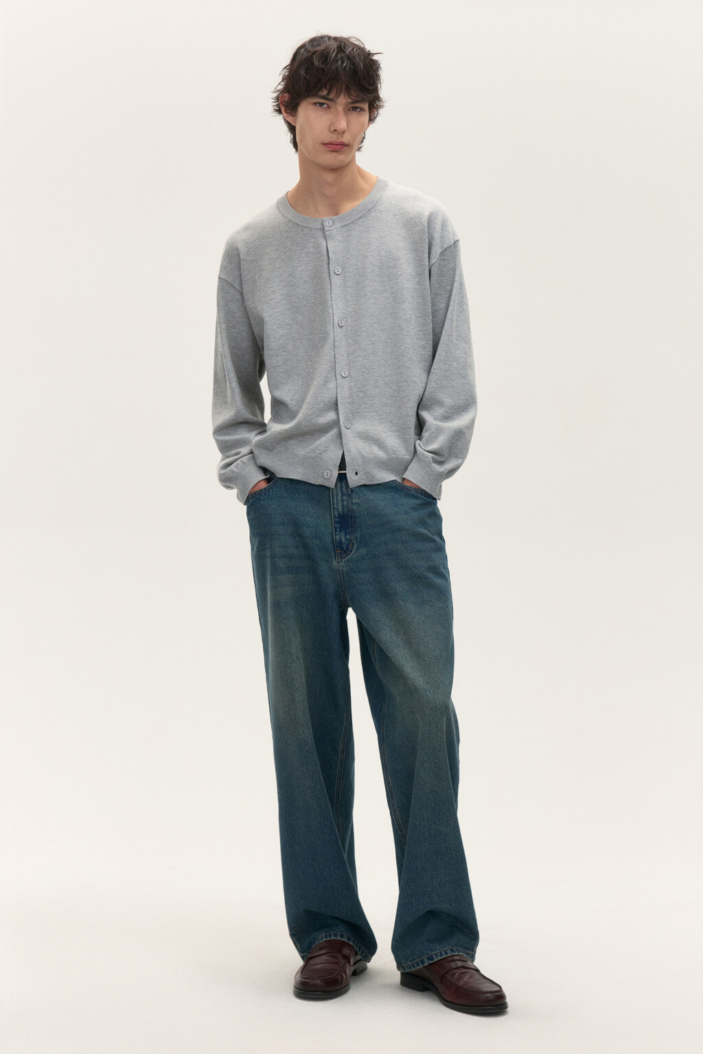 Кардиган трикотажный на пуговицах - цвет серый - 5