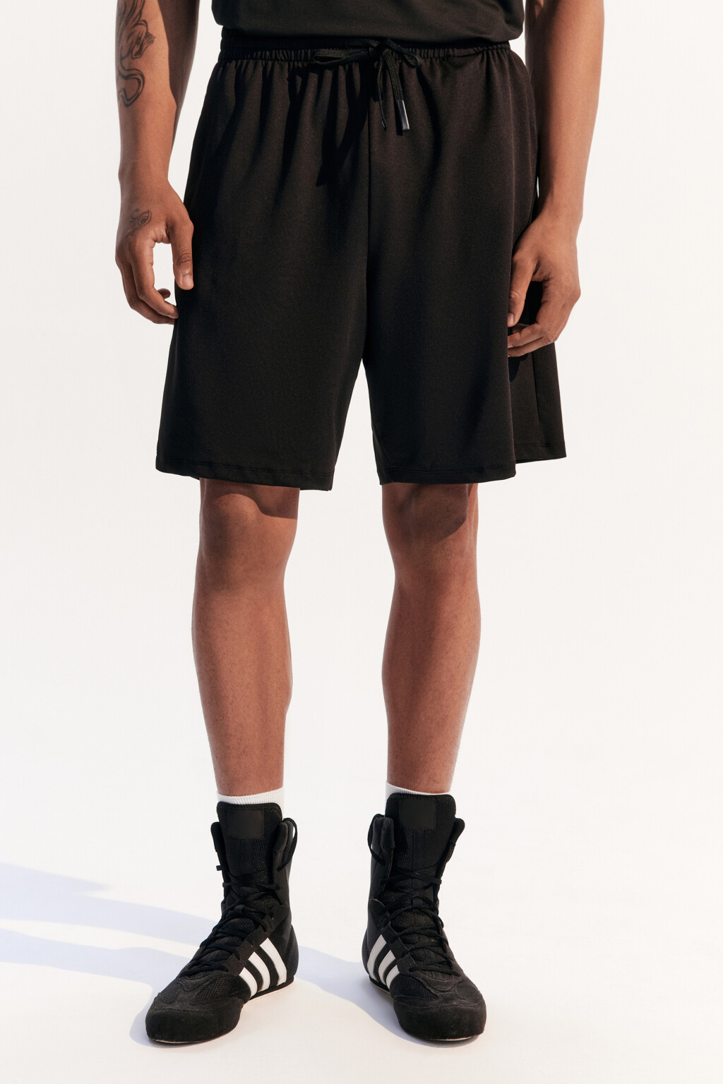 Шорты спортивные с надписью - цвет черный - 2