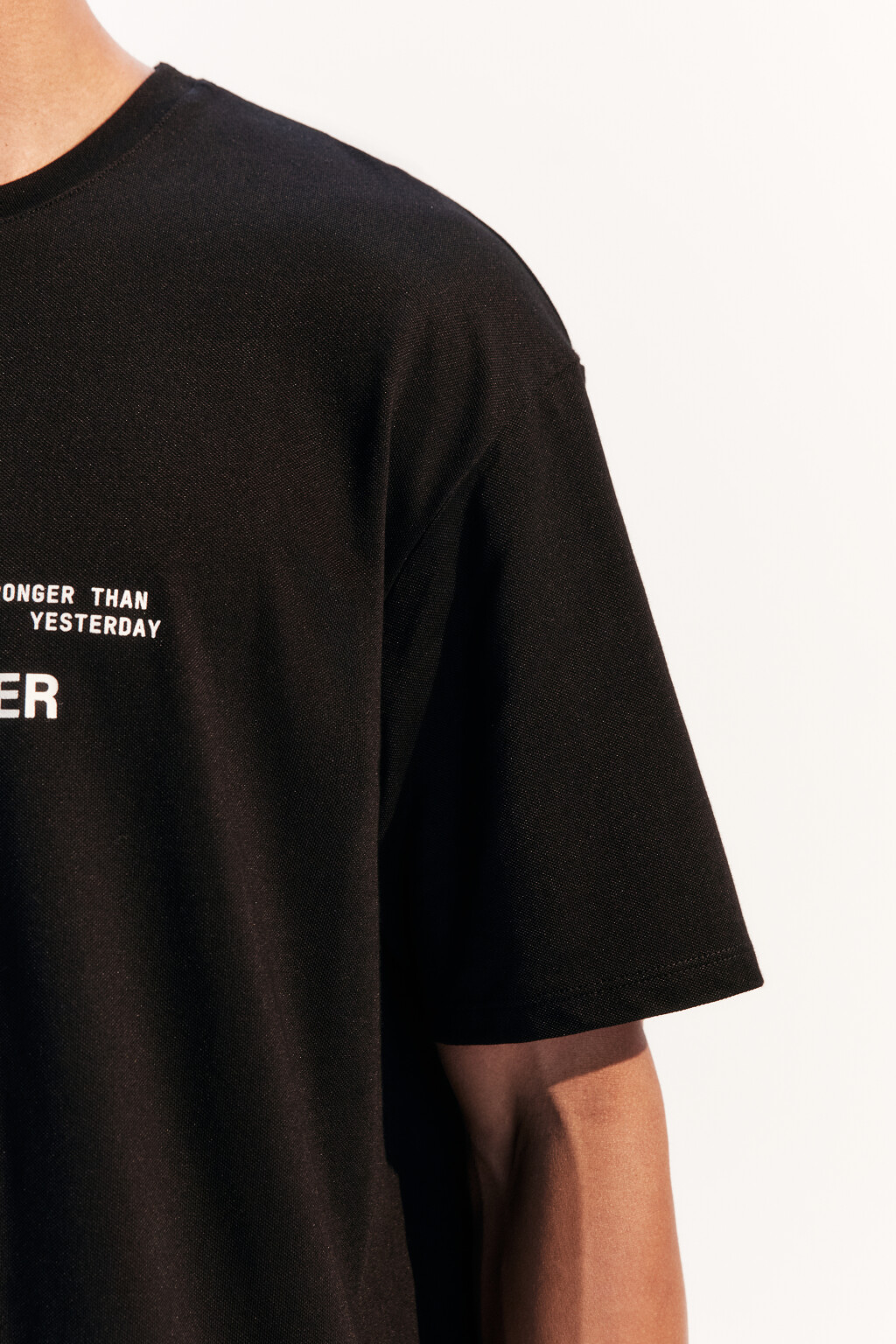 Футболка спортивная из сетки с принтом - цвет черный - 7