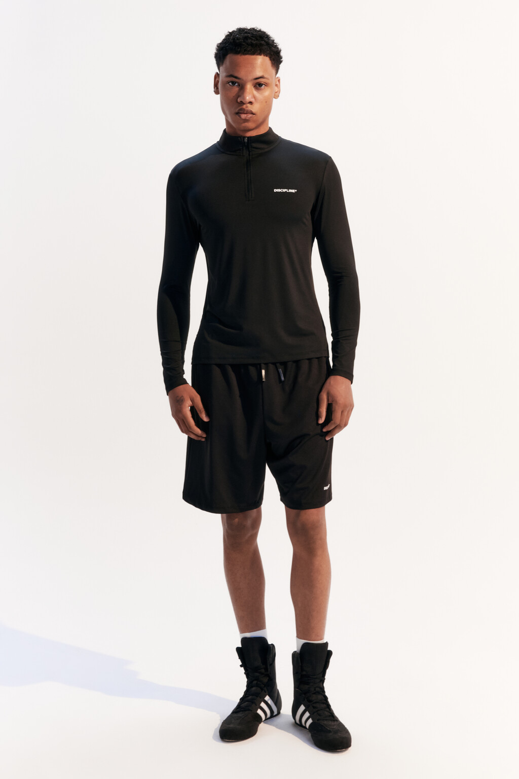 Лонгслив спортивный с надписью - цвет черный - 4