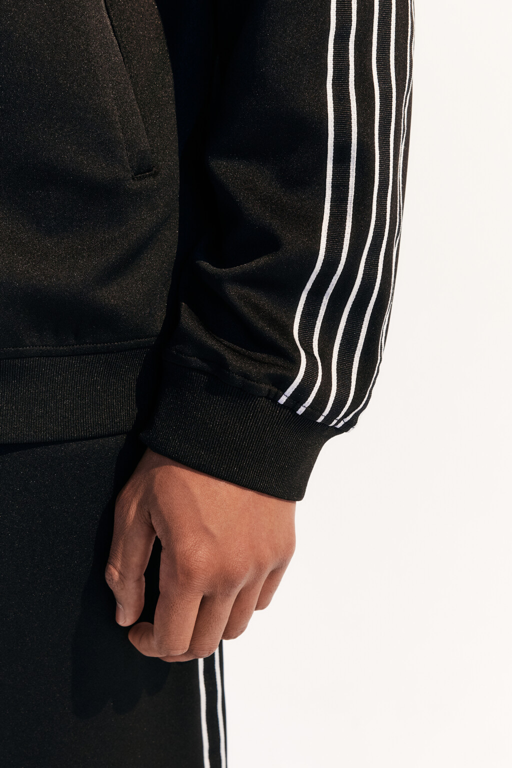 Олимпийка спортивная с лампасами - цвет черный - 6