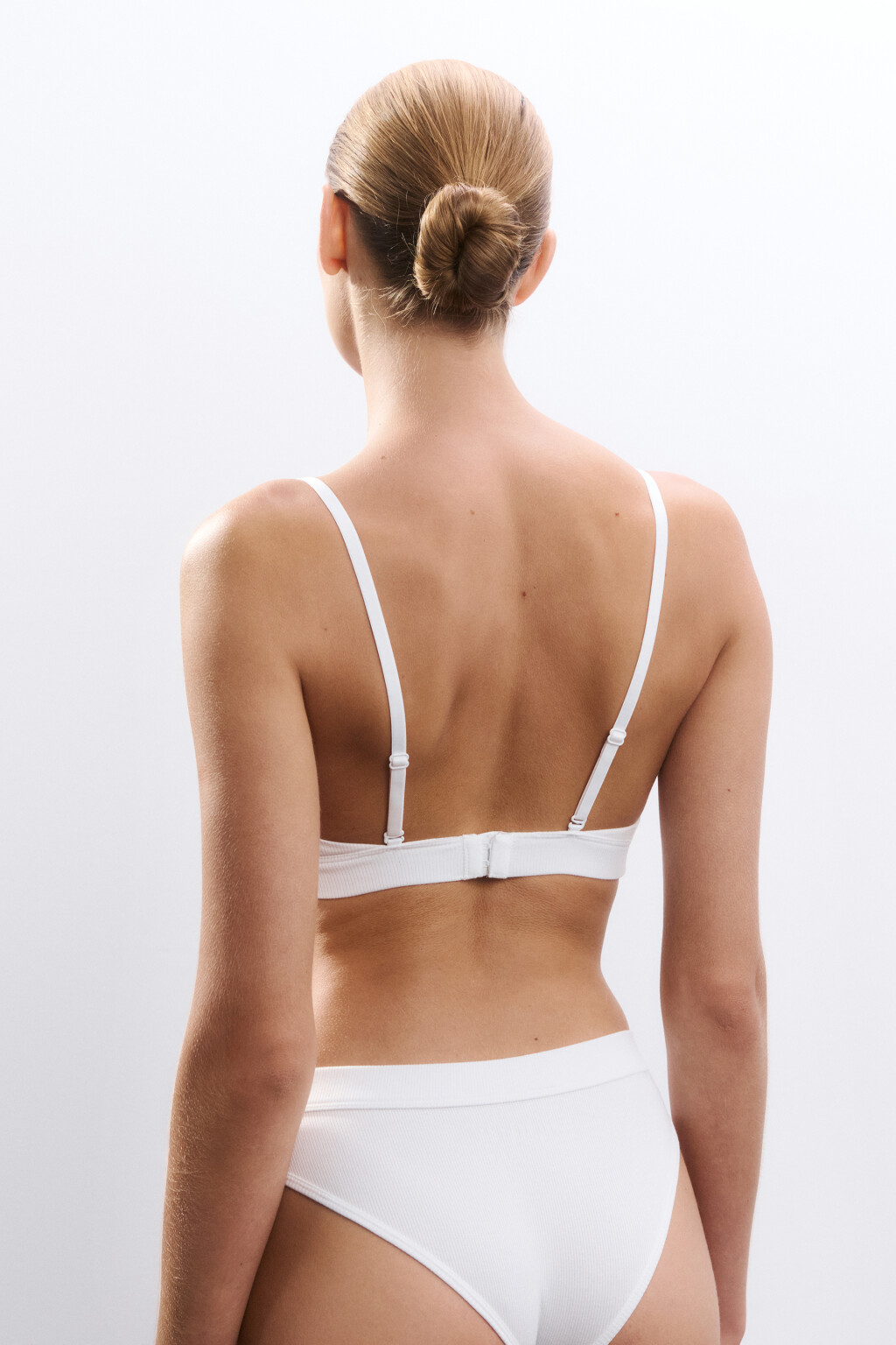 Бюстгальтер-бралетт из трикотажа - цвет белый - 4