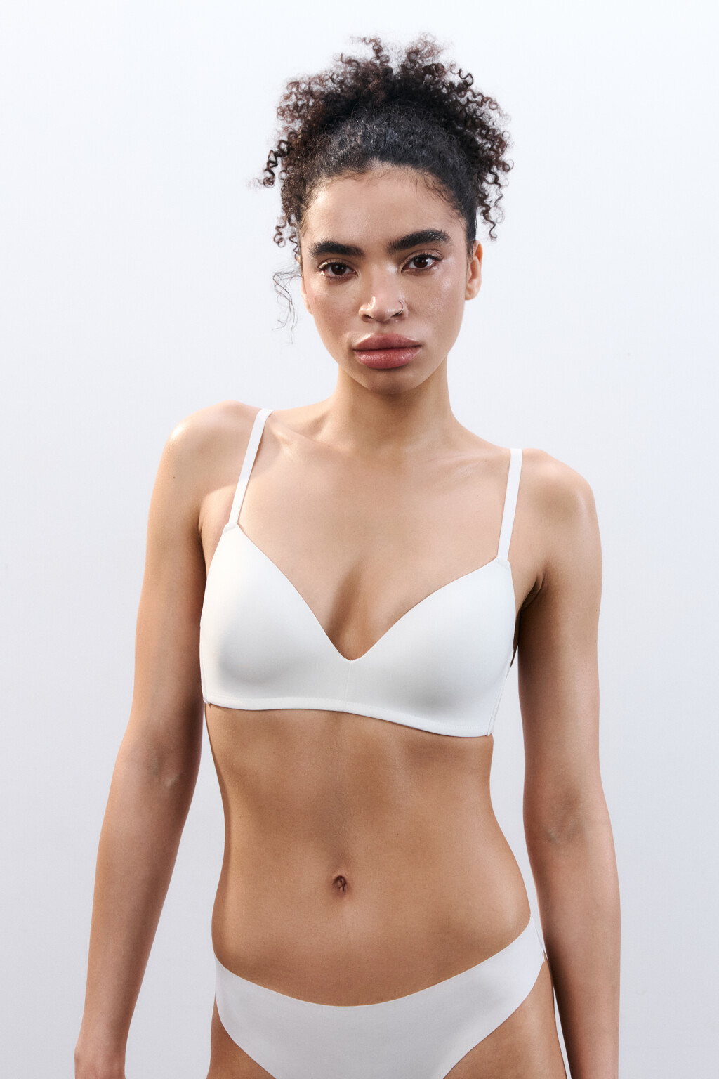 Бюстгальтер-бра на тонких бретелях - цвет белый - 3