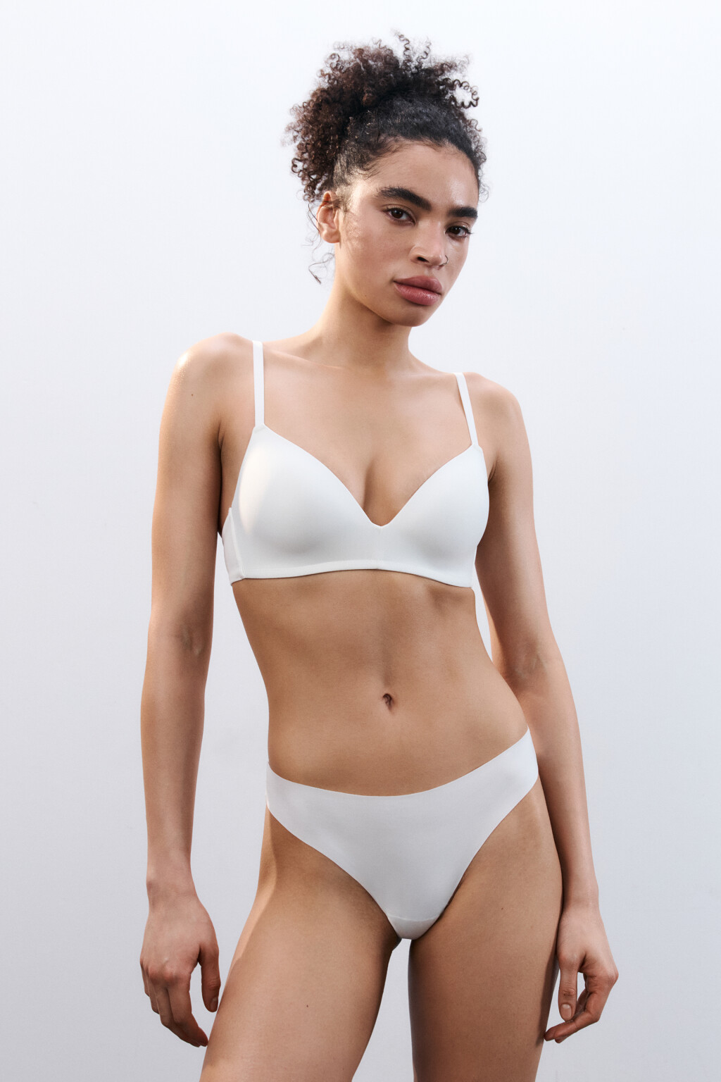 Бюстгальтер-бра на тонких бретелях - цвет белый - 5