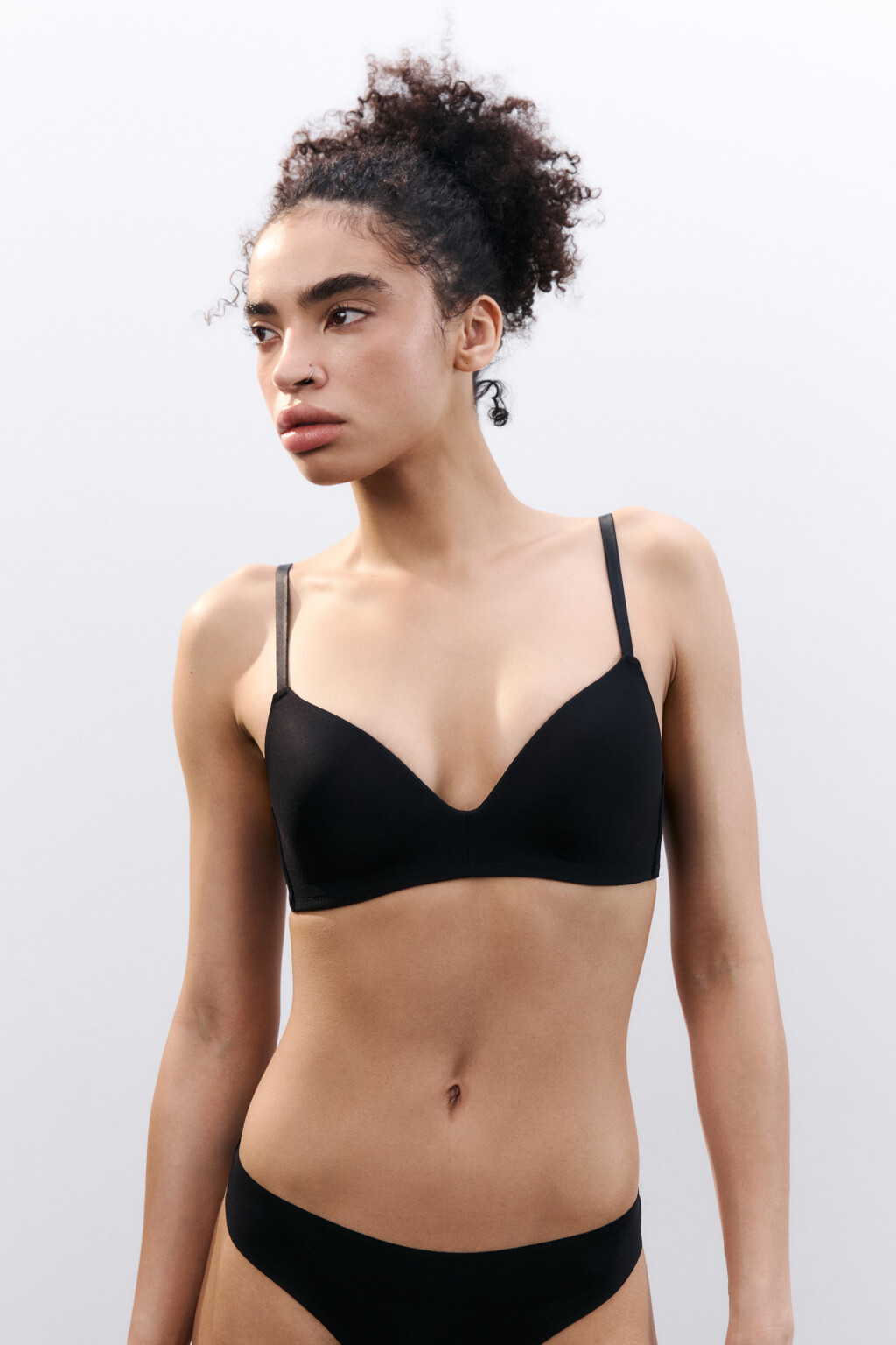 Бюстгальтер-бра на тонких бретелях - цвет черный - 2