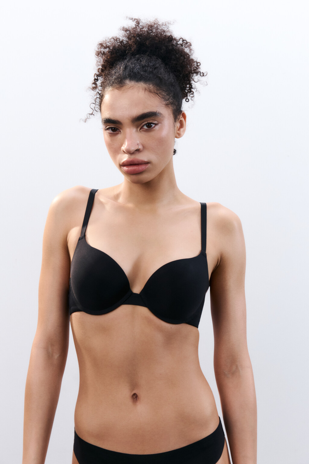 Бюстгальтер-бра базовый с пуш-ап - цвет черный - 2