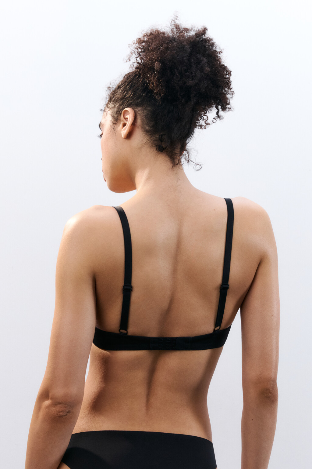 Бюстгальтер-бра базовый с пуш-ап - цвет черный - 3