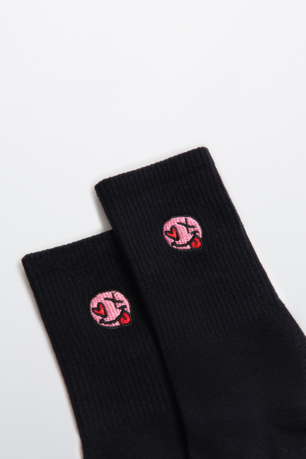 Носки высокие с вышивкой - цвет черный - 2