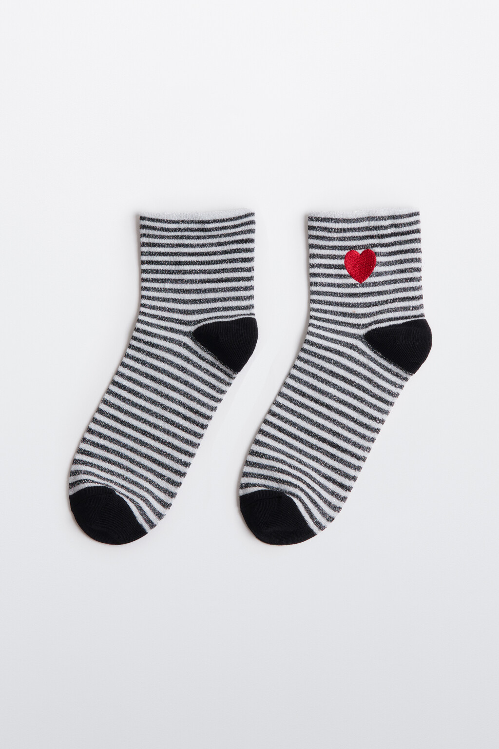 Носки в полоску с сердечками - цвет черный - 1