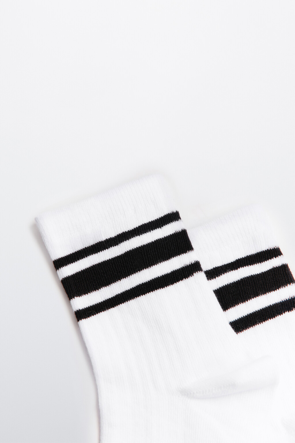 Носки в рубчик с полосками - цвет белый - 2