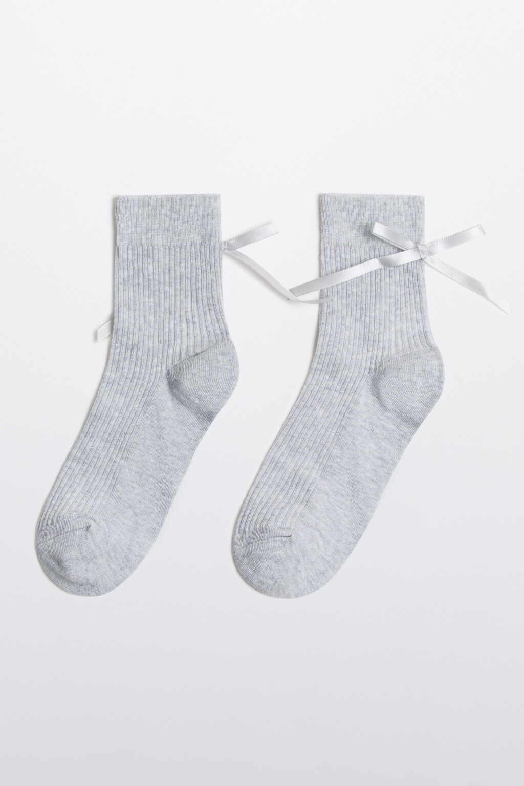 Носки в рубчик с атласным бантом - цвет серый - 1