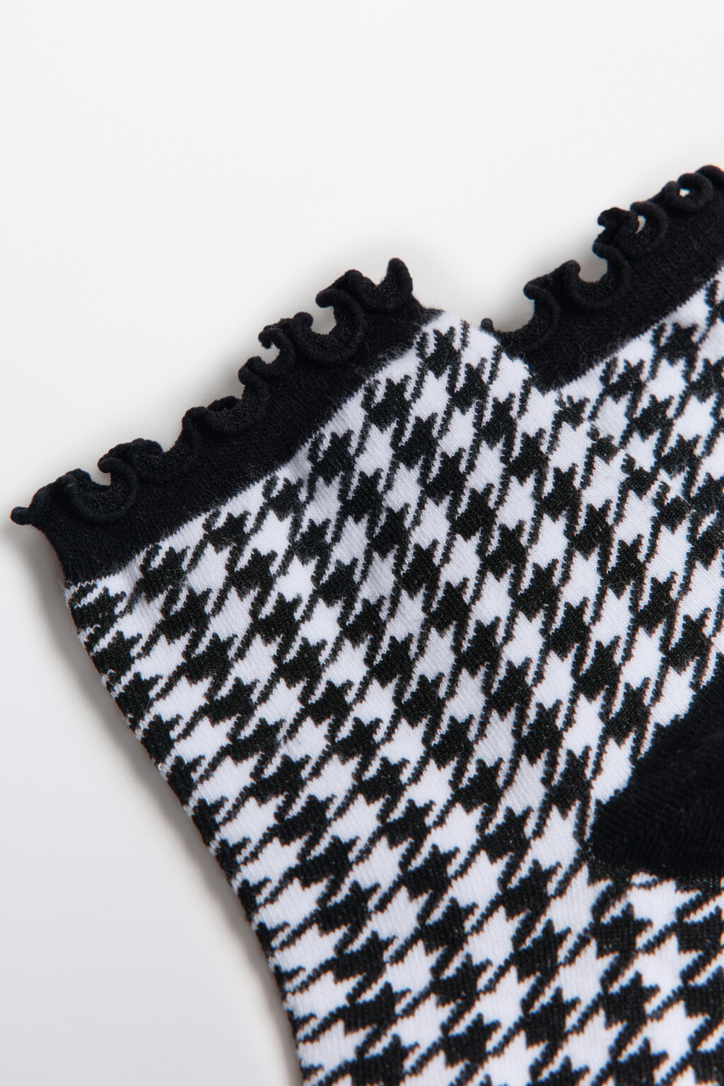 Носки с оборками и принтом - цвет черный - 2