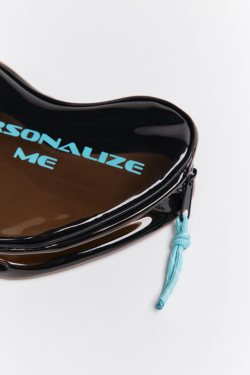 Косметичка в виде прозрачного сердца - цвет мультиколор - 2