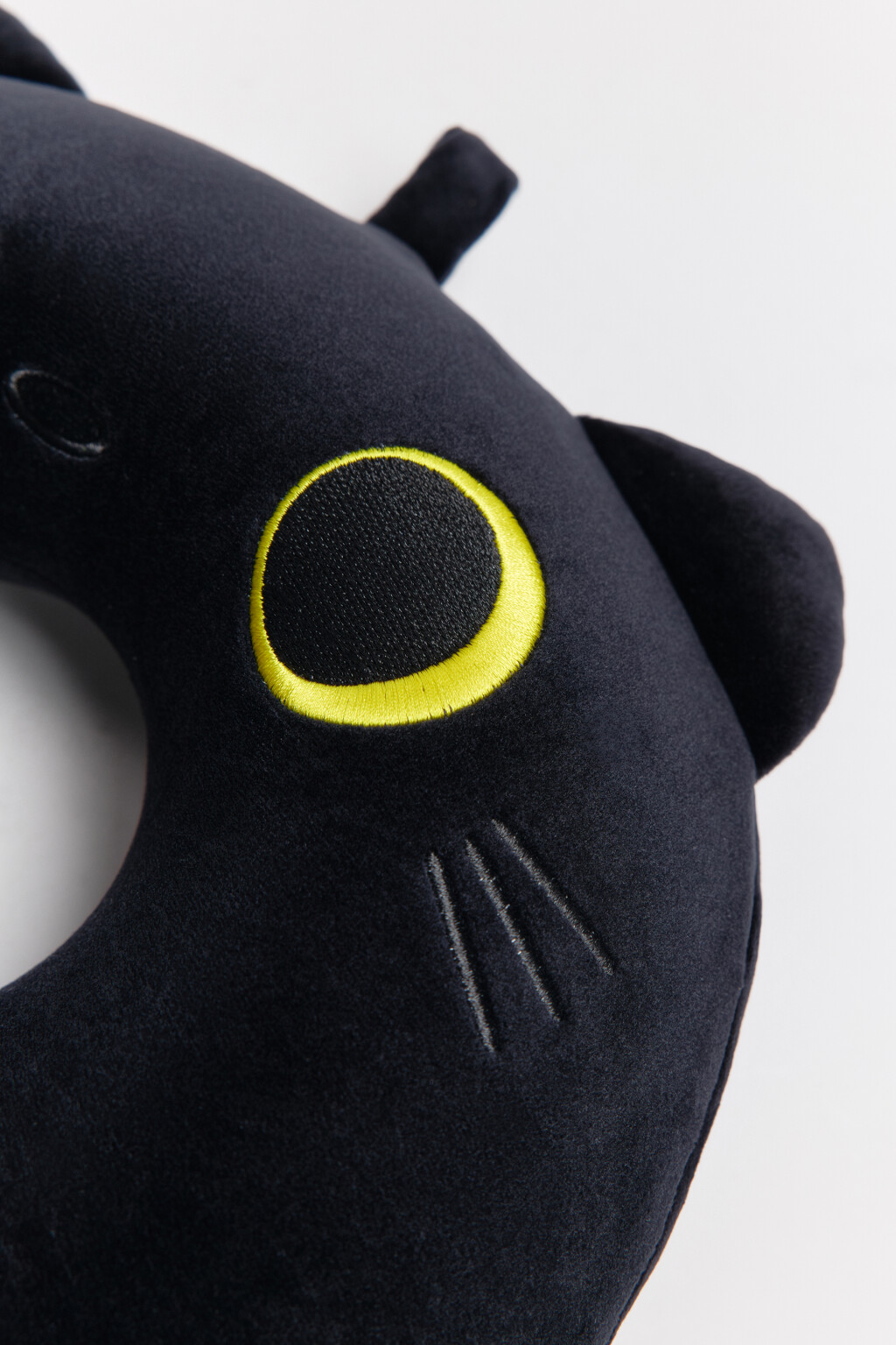 Подушка для шеи с котиком - цвет черный - 2