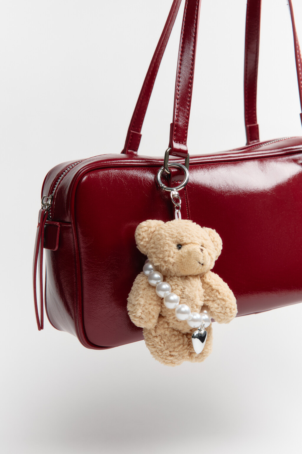 Брелок-медвежонок с обвесом - цвет белый - 4