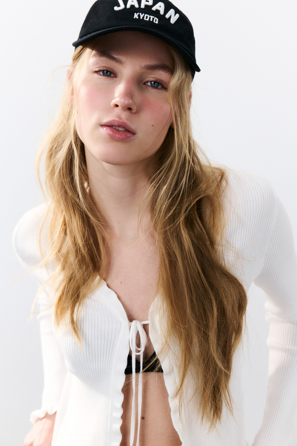 Бейсболка хлопковая с вышивкой - цвет черный - 1