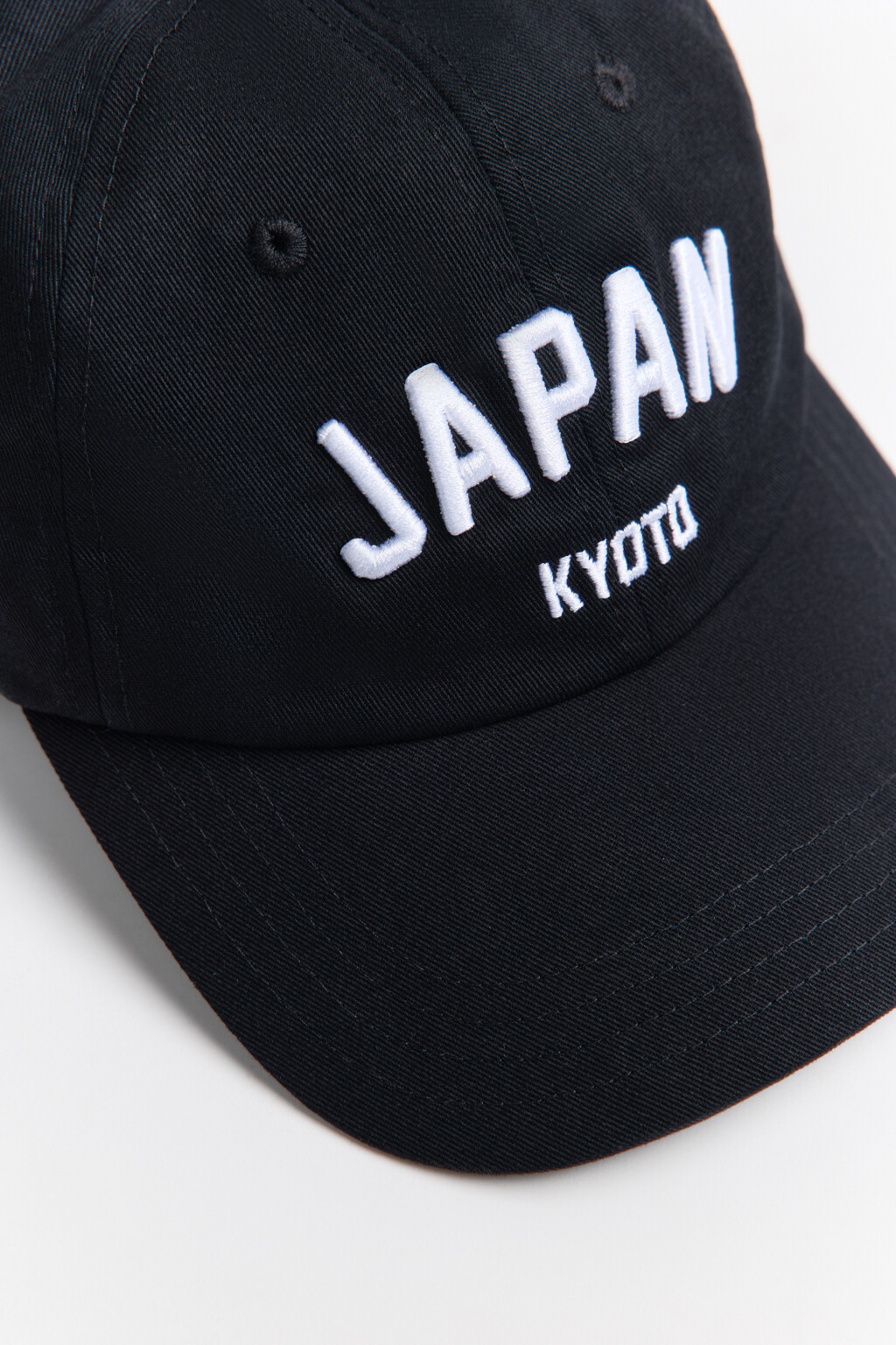 Бейсболка хлопковая с вышивкой - цвет черный - 4