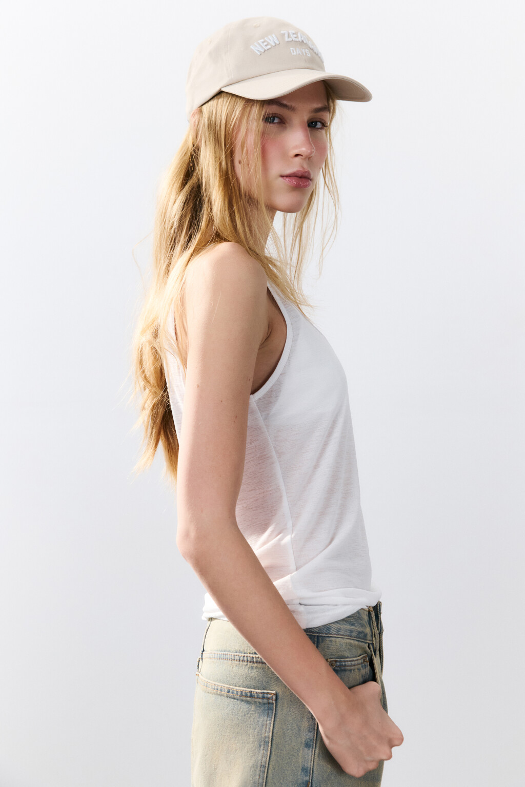 Бейсболка хлопковая с вышивкой - цвет молочный - 2