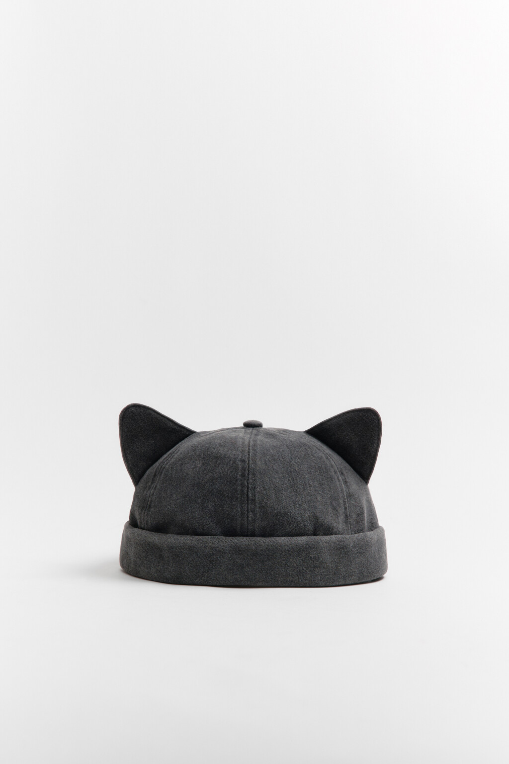 Кепка-докерка с кошачьими ушками - цвет черный - 3