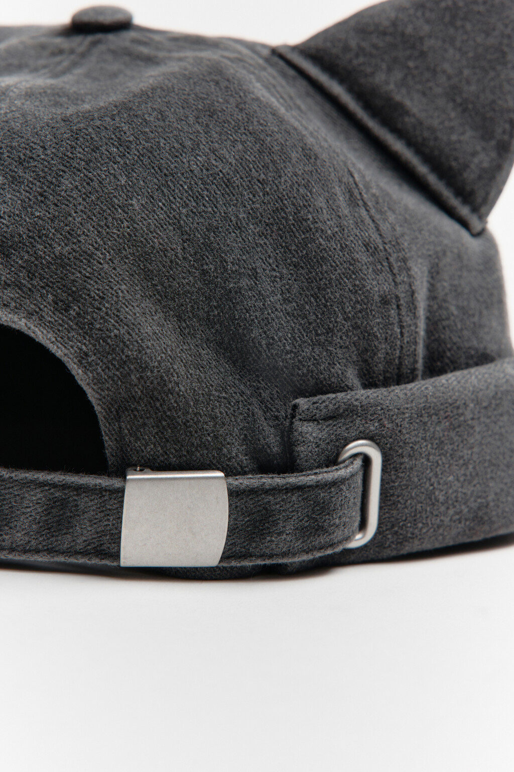 Кепка-докерка с кошачьими ушками - цвет черный - 5