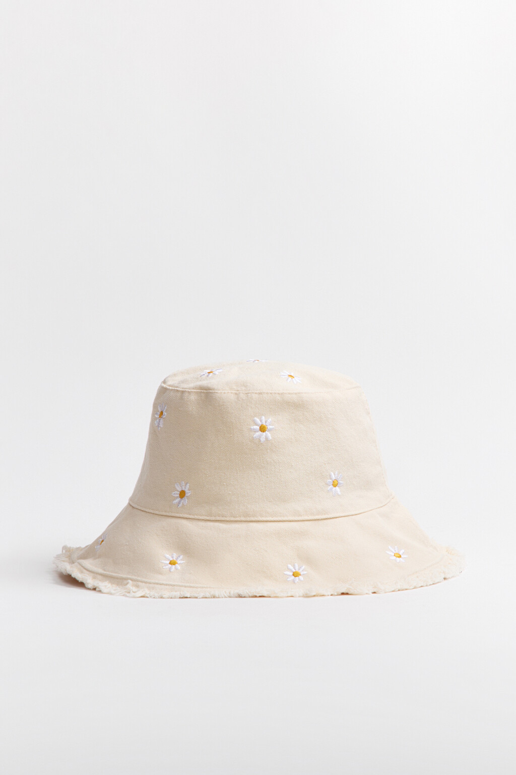 Панама широкая с цветочной вышивкой - цвет молочный - 3