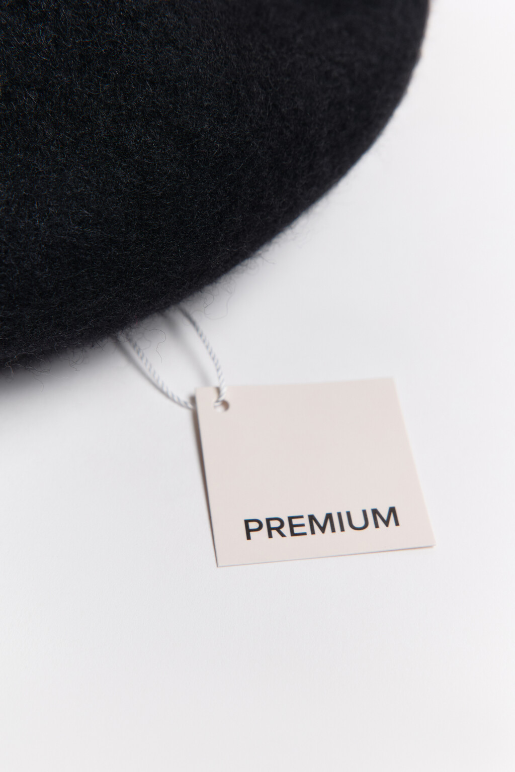 Берет круглый шерстяной - цвет черный - 2