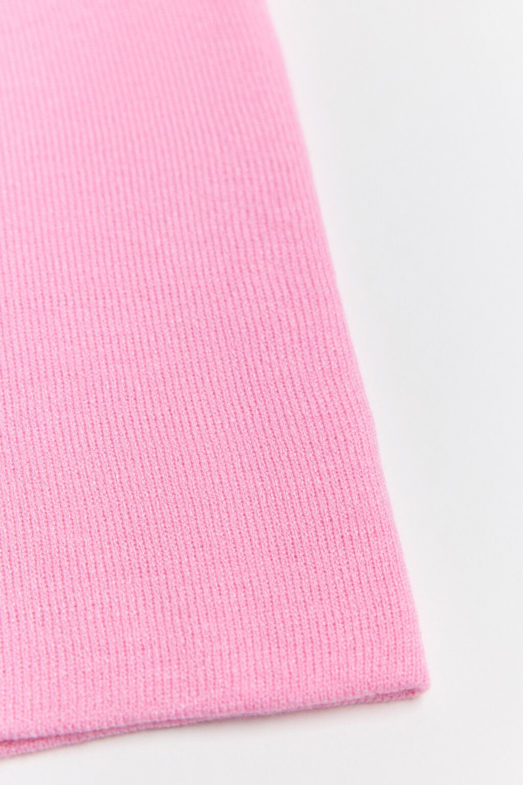 Шапка из вискозного трикотажа - цвет розовый - 4