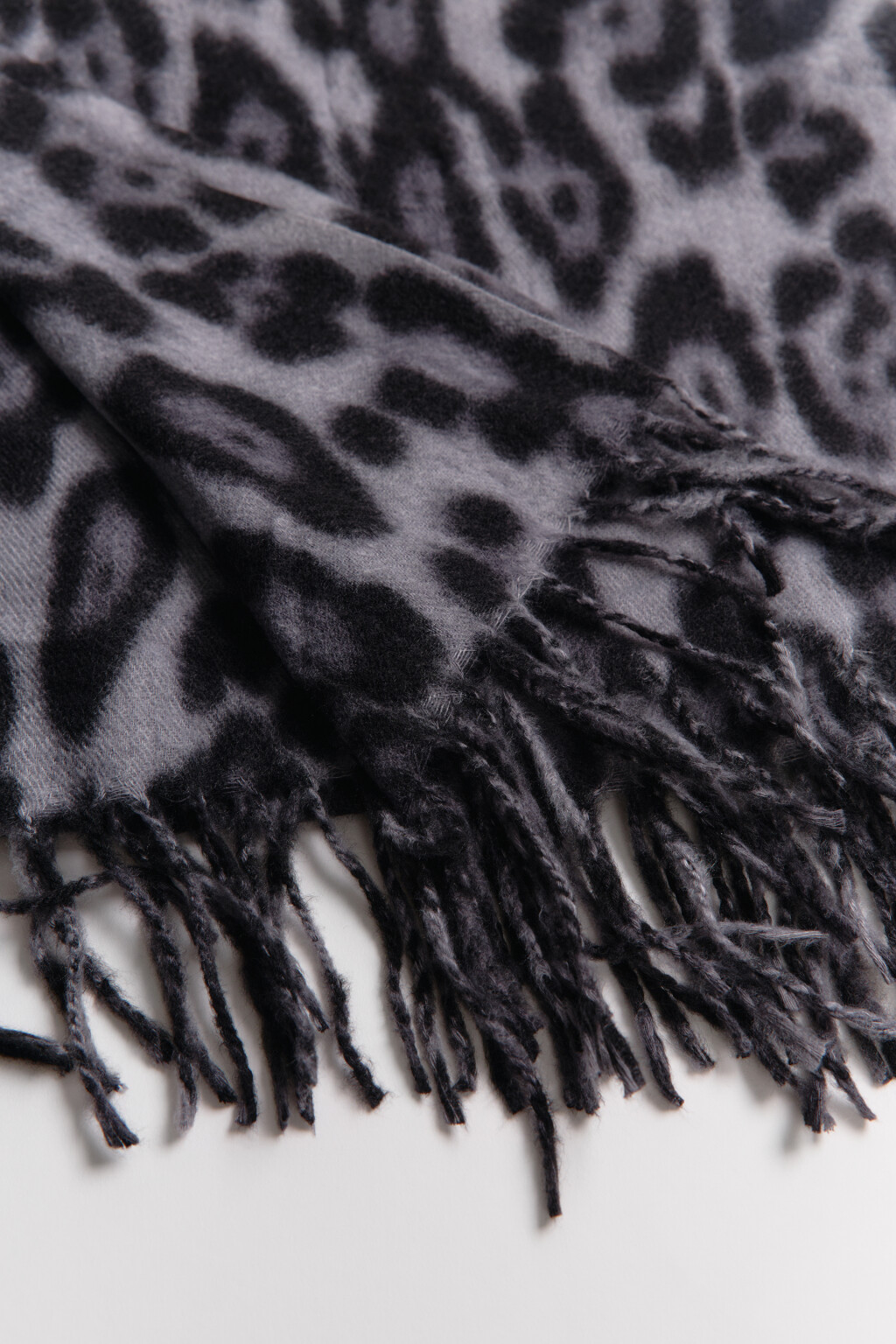 Шарф с леопардовым принтом - цвет серый - 2