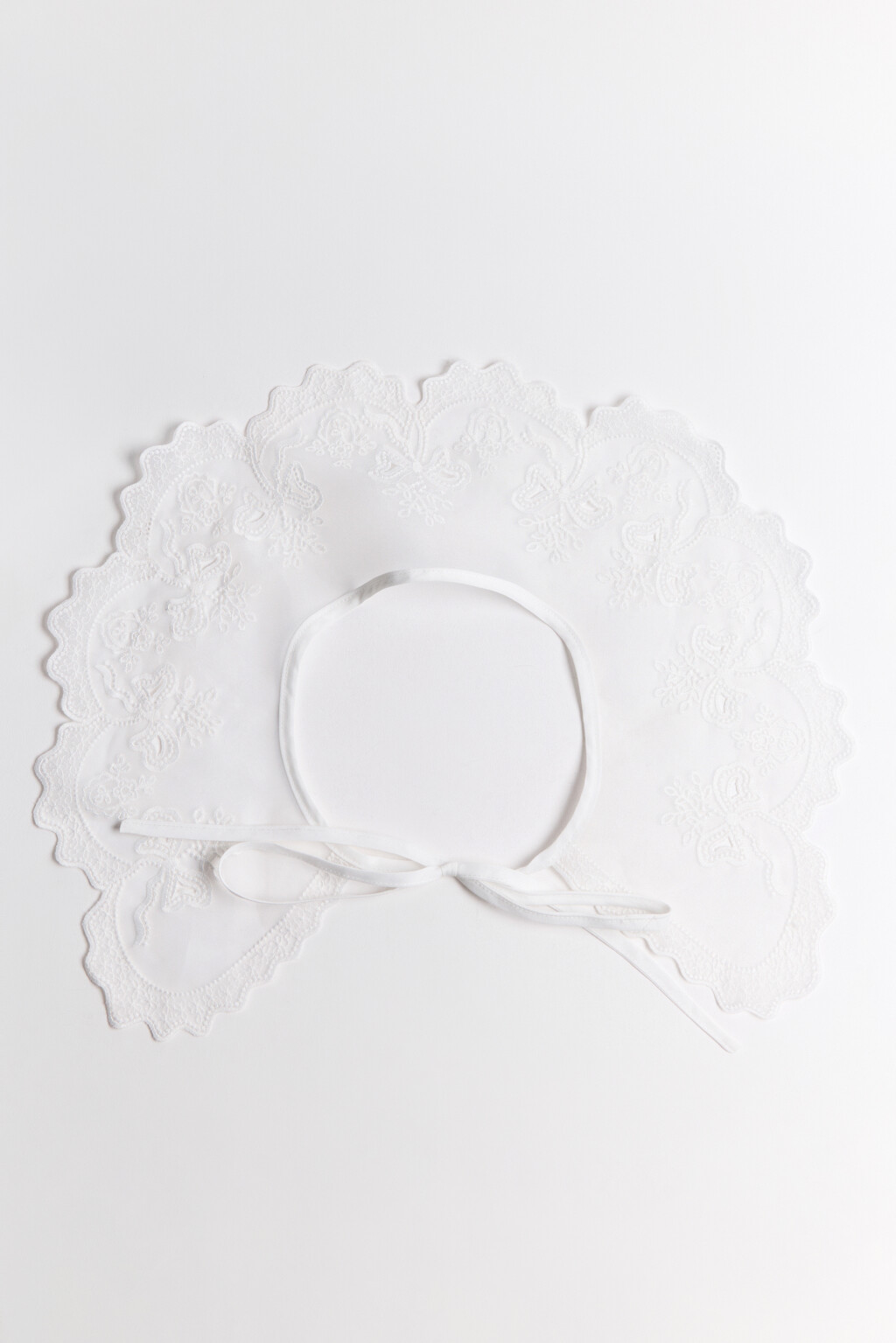 Воротник на завязках с кружевом - цвет белый - 3