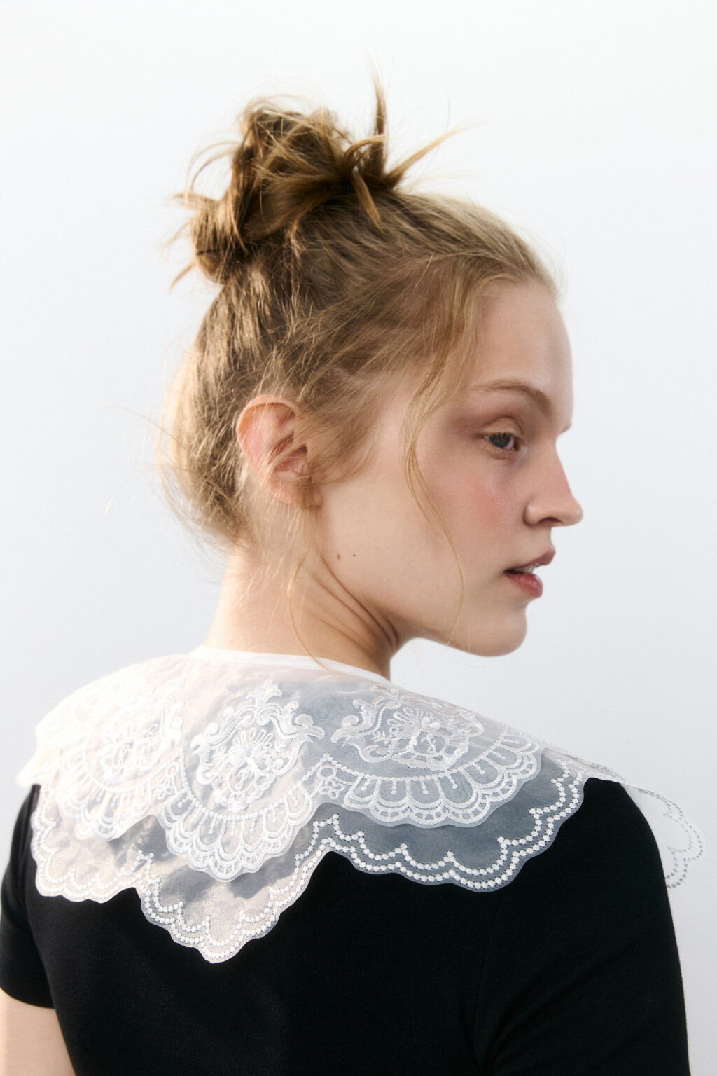 Воротник на завязках с кружевом - цвет бежевый - 1