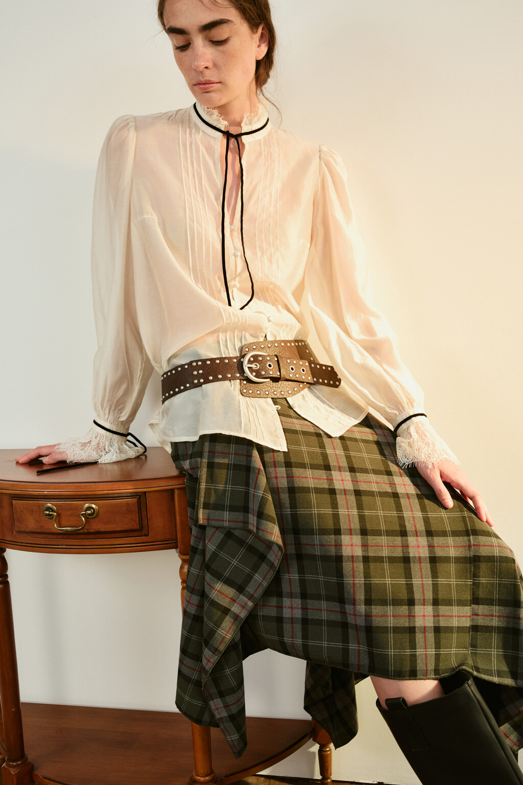 Ремень широкий с металлическим декором - цвет коричневый - 1