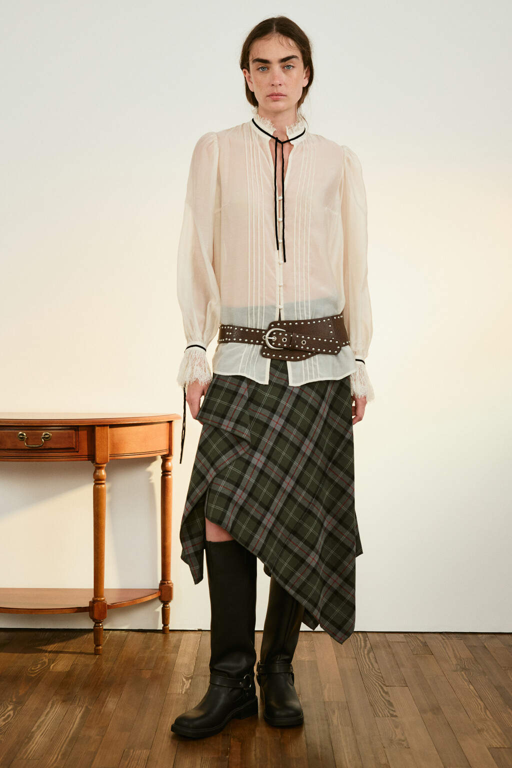 Ремень широкий с металлическим декором - цвет коричневый - 2