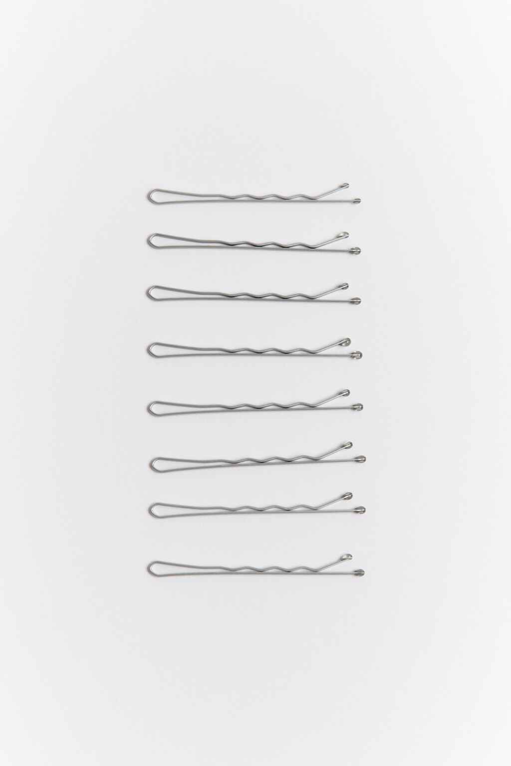 Набор заколок-невидимок (8 штук) - цвет серый - 1