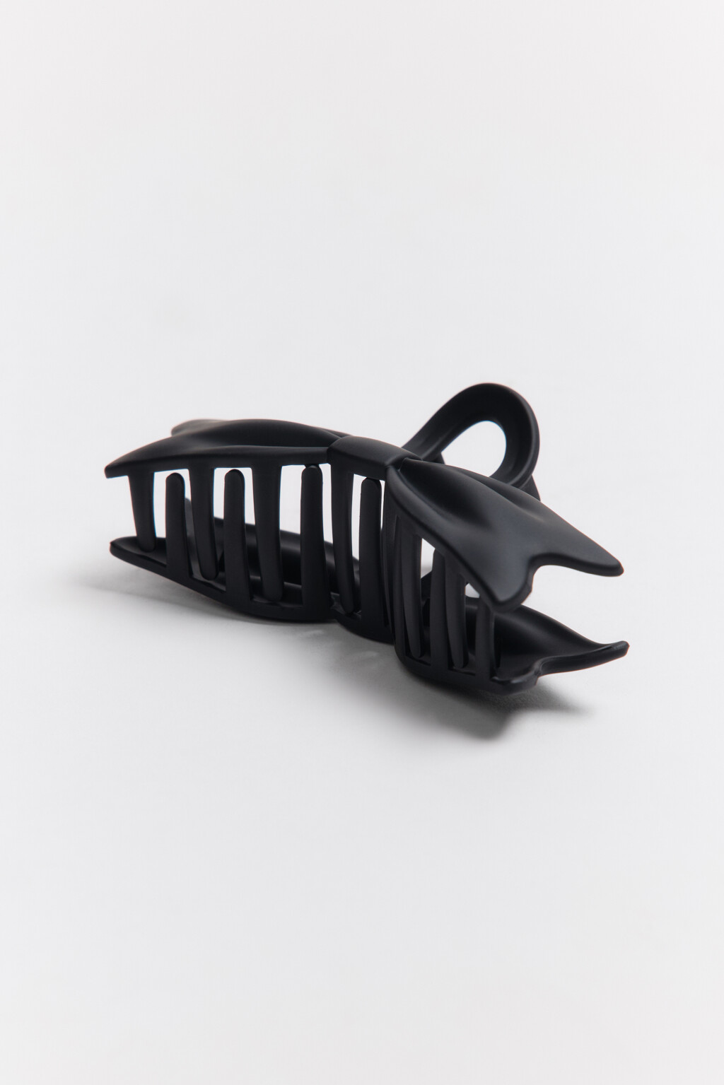 Заколка-краб в виде банта - цвет черный - 4