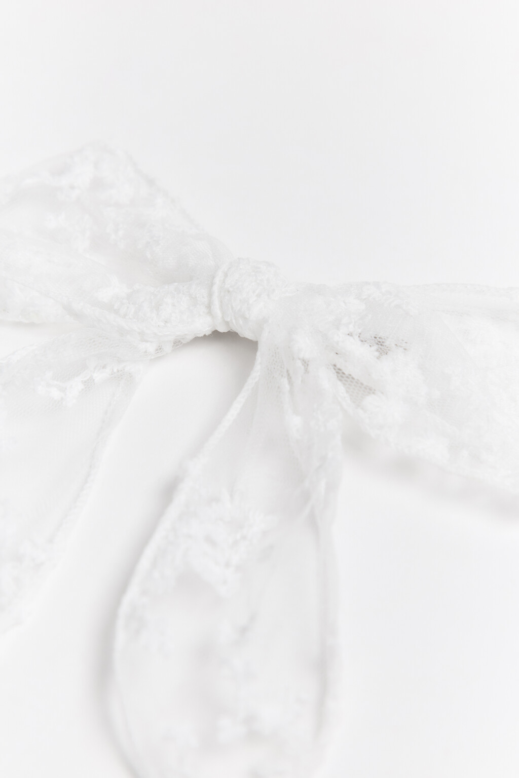 Заколка для волос с бантом - цвет белый - 2