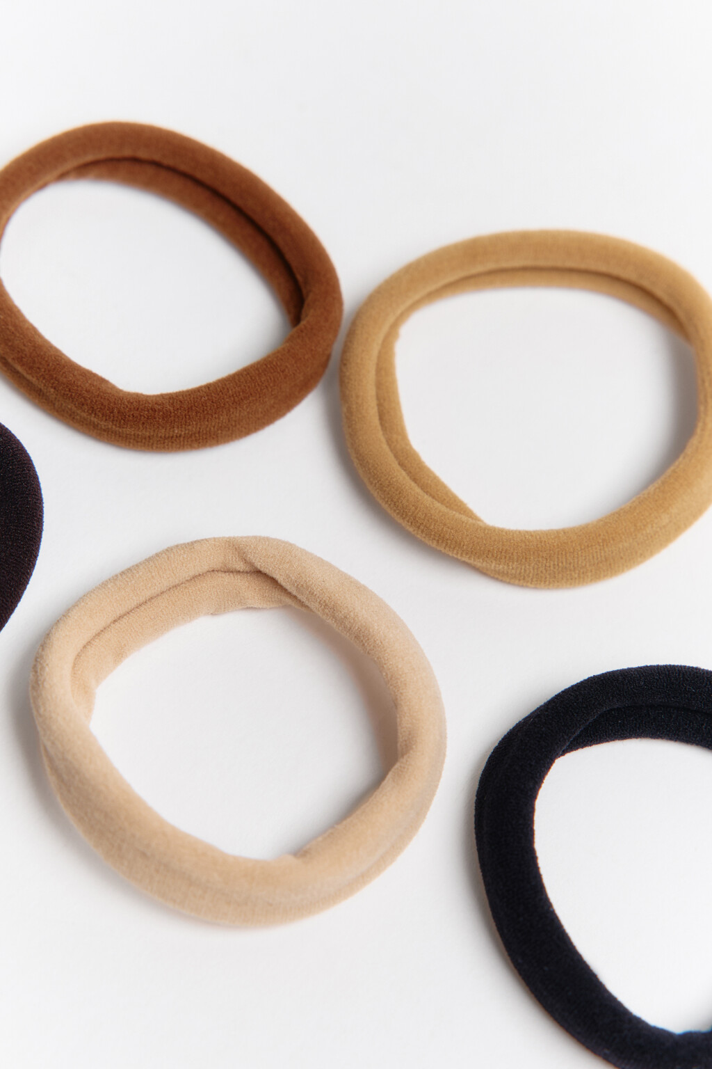 Набор резинок для волос (5 штук) - цвет мультиколор - 2