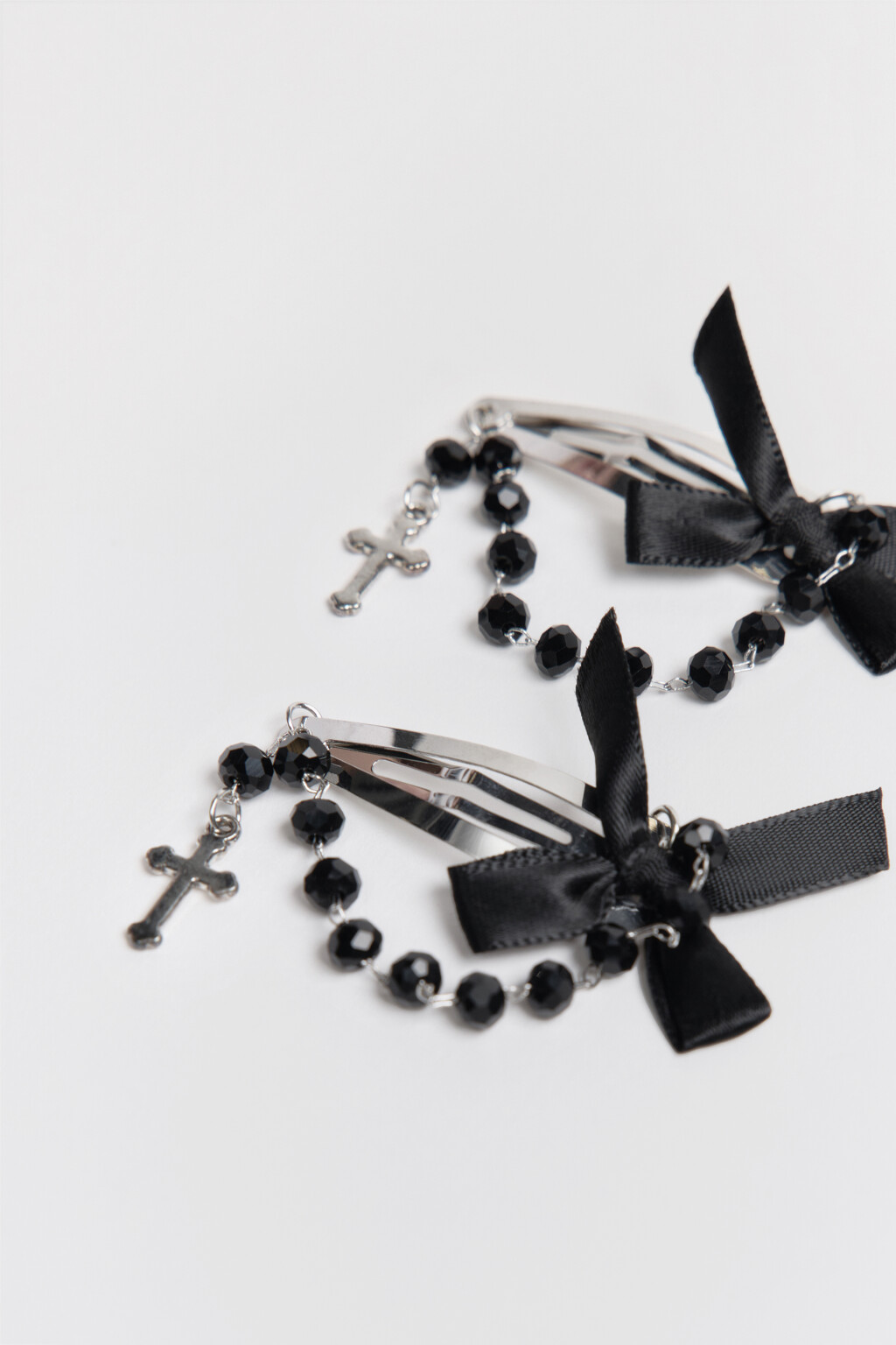 Набор заколок с подвесками (2 штуки) - цвет серый - 2