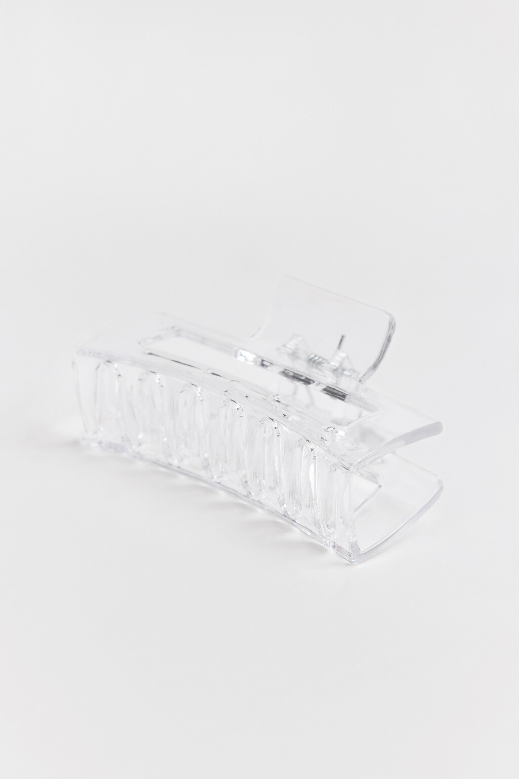 Заколка-краб прямоугольная - цвет белый - 2