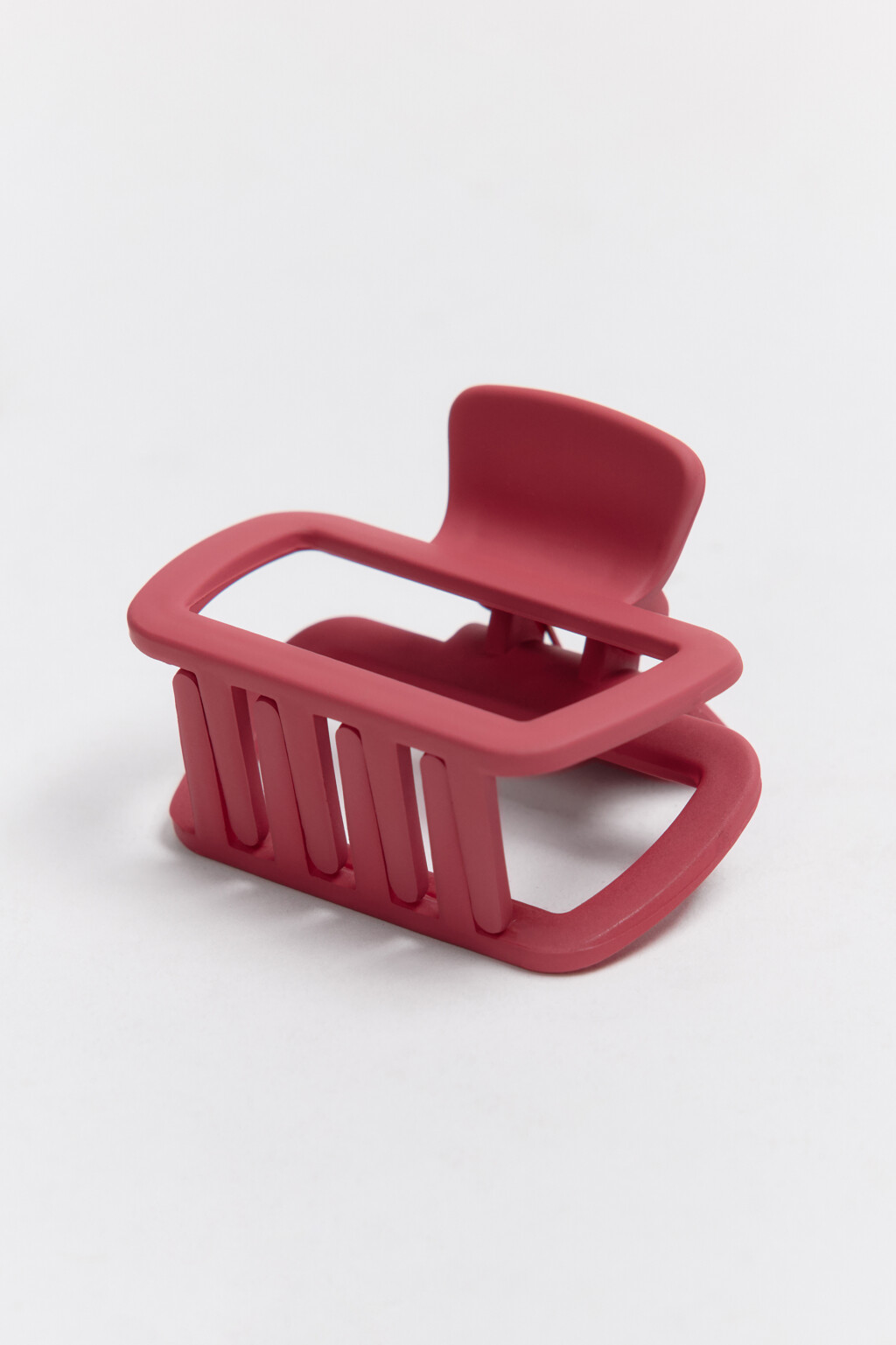 Заколка-краб матовая - цвет белый - 2